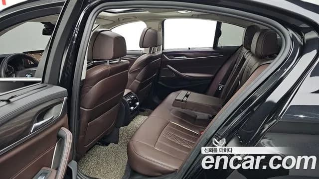 2022 BMW 5Series (G30) 530i xDrive Luxury Sold VIN WBA31BJ02NWX45886 – exterior detail 2022 BMW 5Series (G30) 530i xDrive Luxury Sold VIN WBA31BJ02NWX45886 – exterior detail