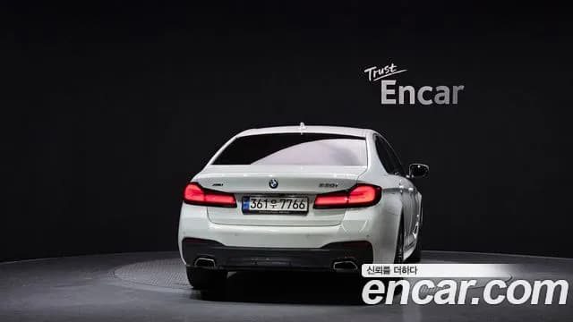 2021 BMW 5 Series (G30) 530i xDrive M Sport Package Sold VIN WBA31BJ04MWW95670 – photo 18 2021 BMW 5 Series (G30) 530i xDrive M Sport Package Sold VIN WBA31BJ04MWW95670 – photo 18