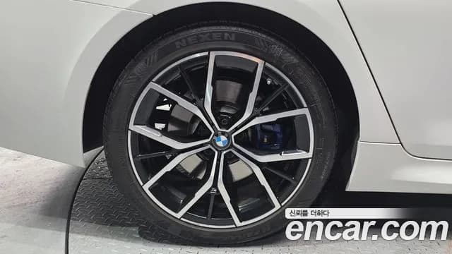 2023 BMW 5 Series (G30) 530i xDrive M Sport Package Sold VIN WBA31BJ0XPWX90240 – photo 12 2023 BMW 5 Series (G30) 530i xDrive M Sport Package Sold VIN WBA31BJ0XPWX90240 – photo 12