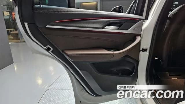 2025 BMW X4 (G02) xDrive20d M Sport Sold VIN WBA31CA01S9Y81944 – interior seats 2025 BMW X4 (G02) xDrive20d M Sport Sold VIN WBA31CA01S9Y81944 – interior seats