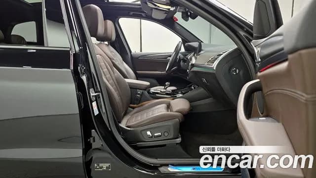 2023 BMW X3 (G01) xDrive 20i M Sports Pro Sold VIN WBA31DP02P9N90082 – interior seats 2023 BMW X3 (G01) xDrive 20i M Sports Pro Sold VIN WBA31DP02P9N90082 – interior seats
