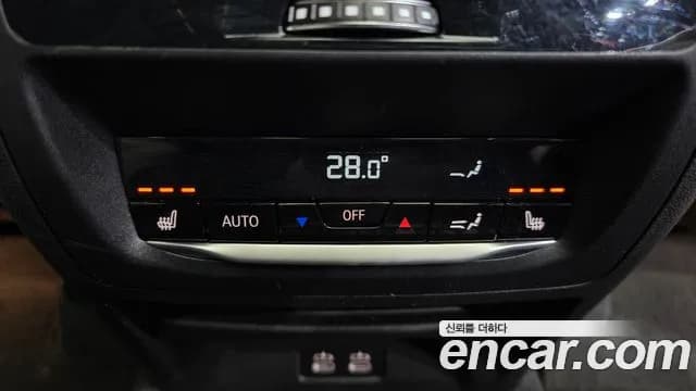2022 BMW X3 (G01) xDrive 20i M Sport Sold VIN WBA31DP03N9N24900 – interior seats 2022 BMW X3 (G01) xDrive 20i M Sport Sold VIN WBA31DP03N9N24900 – interior seats