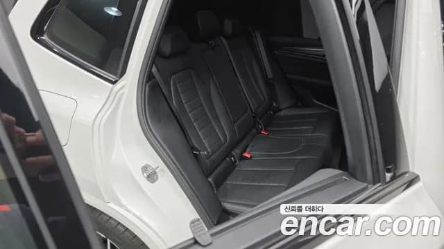 2023 BMW X3 (G01) xDrive 20i M Sport Sold VIN WBA31DP05P9R90816 – interior seats 2023 BMW X3 (G01) xDrive 20i M Sport Sold VIN WBA31DP05P9R90816 – interior seats