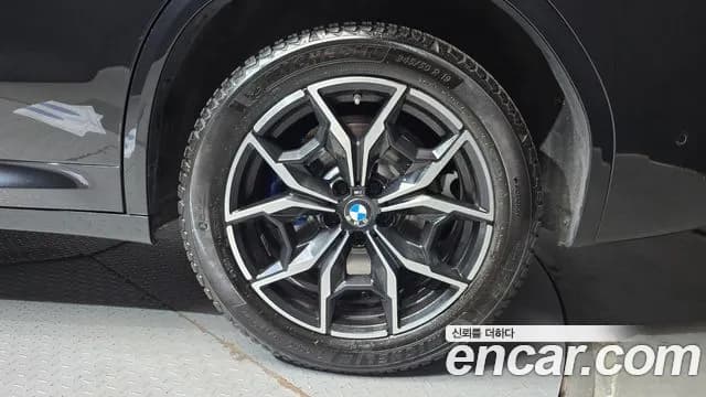 2023 BMW X3 (G01) xDrive 20i M Sport Sold VIN WBA31DP0XP9P95343 – trunk area 2023 BMW X3 (G01) xDrive 20i M Sport Sold VIN WBA31DP0XP9P95343 – trunk area
