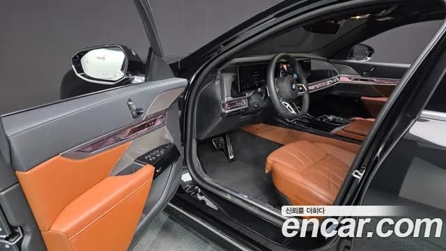 2025 BMW 7 Series (G70) 740i xDrive M Sport Sold VIN WBA31EH00SCU28371 – photo 11 2025 BMW 7 Series (G70) 740i xDrive M Sport Sold VIN WBA31EH00SCU28371 – photo 11