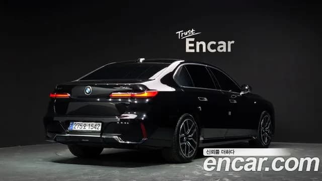 2025 BMW 7 Series (G70) 740i xDrive M Sport Sold VIN WBA31EH00SCU28371 – photo 14 2025 BMW 7 Series (G70) 740i xDrive M Sport Sold VIN WBA31EH00SCU28371 – photo 14