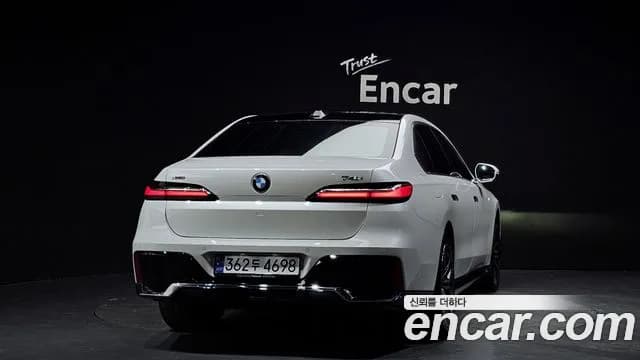 2025 BMW 7 Series (G70) 740i xDrive M Sport Sold VIN WBA31EH03SCT55061 – photo 12 2025 BMW 7 Series (G70) 740i xDrive M Sport Sold VIN WBA31EH03SCT55061 – photo 12