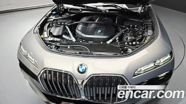 2025 BMW 7Series (G70) 740i xDrive M Sport Sold VIN WBA31EH03SCU57475 – exterior detail 2025 BMW 7Series (G70) 740i xDrive M Sport Sold VIN WBA31EH03SCU57475 – exterior detail