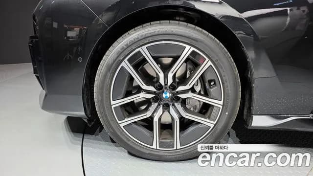 2025 BMW 7Series (G70) 740i xDrive M Sport Sold VIN WBA31EH06SCV48210 – photo 17 2025 BMW 7Series (G70) 740i xDrive M Sport Sold VIN WBA31EH06SCV48210 – photo 17