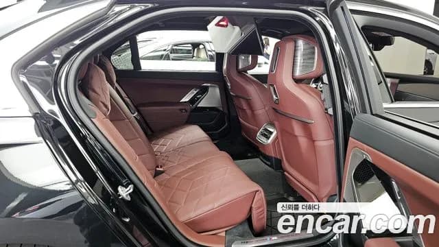 2024 BMW 7 Series (G70) 740i xDrive M Sport Sold VIN WBA31EH0XRCS95533 – photo 17 2024 BMW 7 Series (G70) 740i xDrive M Sport Sold VIN WBA31EH0XRCS95533 – photo 17
