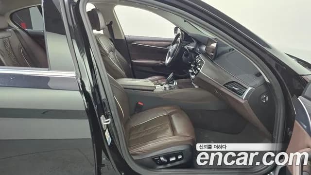 2021 BMW 5Series (G30) 523d xDrive Luxury Sold VIN WBA31ES06MWX00125 – rear exterior 2021 BMW 5Series (G30) 523d xDrive Luxury Sold VIN WBA31ES06MWX00125 – rear exterior
