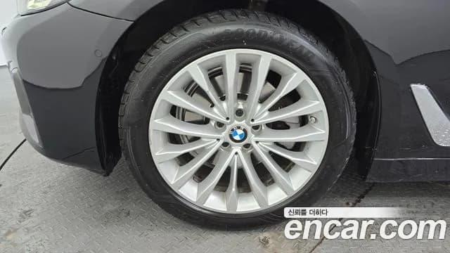 2021 BMW 5Series (G30) 523d xDrive Luxury Sold VIN WBA31ES06MWX00125 – side profile 2021 BMW 5Series (G30) 523d xDrive Luxury Sold VIN WBA31ES06MWX00125 – side profile