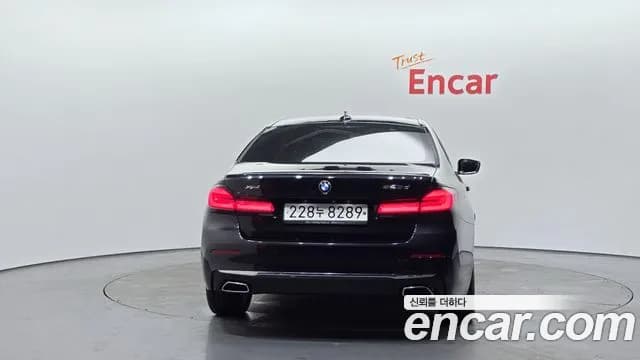 2021 BMW 5Series (G30) 523d xDrive Luxury Sold VIN WBA31ES06MWX00125 – interior seats 2021 BMW 5Series (G30) 523d xDrive Luxury Sold VIN WBA31ES06MWX00125 – interior seats
