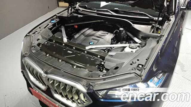 2025 BMW X6 (G06) xDrive40i M Sport Sold VIN WBA31EX00S9X89212 – interior seats 2025 BMW X6 (G06) xDrive40i M Sport Sold VIN WBA31EX00S9X89212 – interior seats