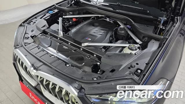 2025 BMW X6 (G06) xDrive40i M Sport Sold VIN WBA31EX01S9085570 – engine bay 2025 BMW X6 (G06) xDrive40i M Sport Sold VIN WBA31EX01S9085570 – engine bay