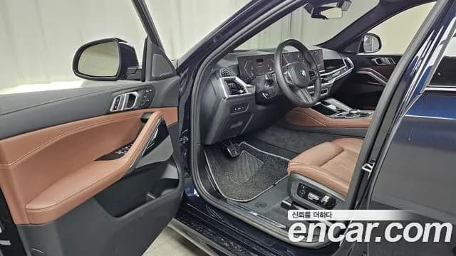 2025 BMW X6 (G06) xDrive40i M Sport Sold VIN WBA31EX03S9131786 – trunk area 2025 BMW X6 (G06) xDrive40i M Sport Sold VIN WBA31EX03S9131786 – trunk area