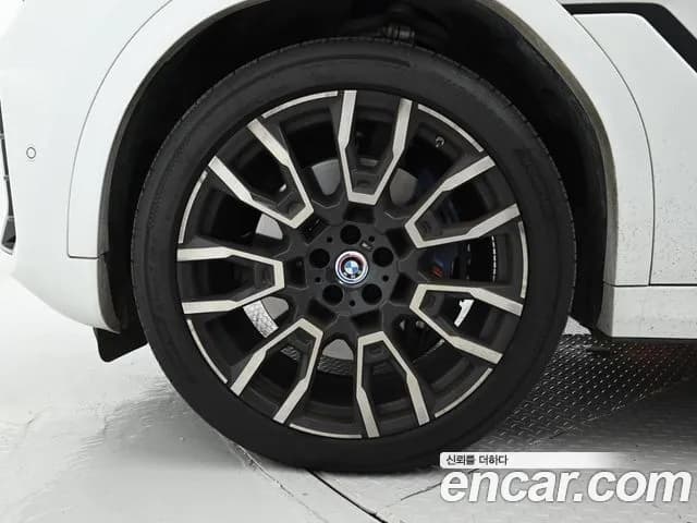 2024 BMW X6 (G06) xDrive40i M Sport Sold VIN WBA31EX08R9V96428 – engine bay 2024 BMW X6 (G06) xDrive40i M Sport Sold VIN WBA31EX08R9V96428 – engine bay