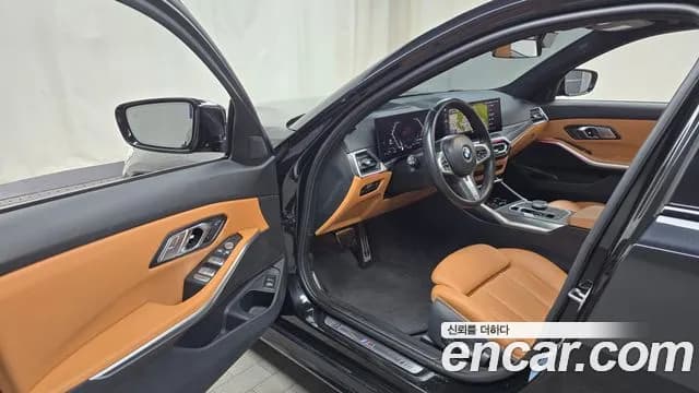 2023 BMW 3 Series (G20) 320i Touring M Sports Sold VIN WBA31FY07PFN95483 – trunk area 2023 BMW 3 Series (G20) 320i Touring M Sports Sold VIN WBA31FY07PFN95483 – trunk area