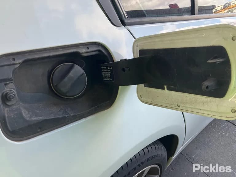 2013 BMW 3 Series Used VIN WBA3A16030NS35340 – exterior detail 2013 BMW 3 Series Used VIN WBA3A16030NS35340 – exterior detail