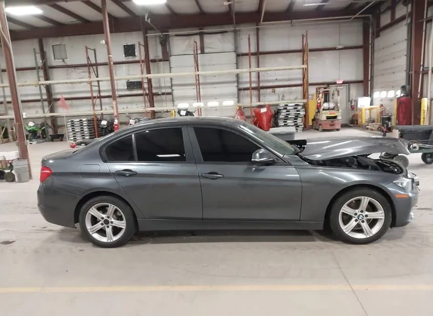 2013 BMW 328i Used VIN WBA3B3C55DF541061 – photo 15 2013 BMW 328i Used VIN WBA3B3C55DF541061 – photo 15