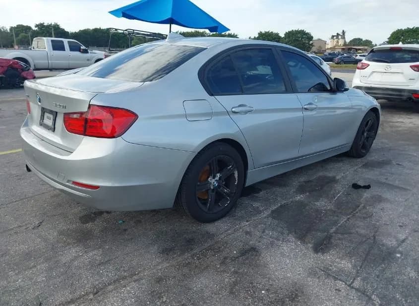 2015 BMW 320i Used VIN WBA3C3C58FP664119 – dashboard 2015 BMW 320i Used VIN WBA3C3C58FP664119 – dashboard