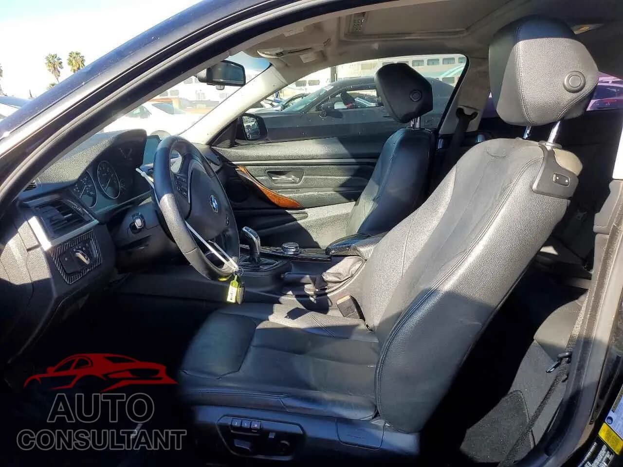 2014 BMW 4 SERIES Damaged VIN WBA3N7C52EF718990 – exterior detail 2014 BMW 4 SERIES Damaged VIN WBA3N7C52EF718990 – exterior detail