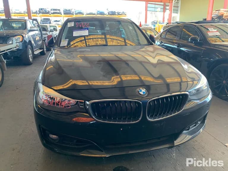 2014 BMW 3 Series Used VIN WBA3X12080D372784 – trunk area 2014 BMW 3 Series Used VIN WBA3X12080D372784 – trunk area