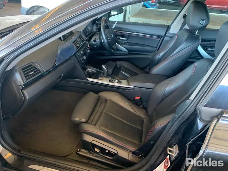 2014 BMW 3 Series Used VIN WBA3X12080D372784 – photo 20 2014 BMW 3 Series Used VIN WBA3X12080D372784 – photo 20