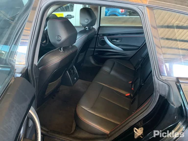 2014 BMW 3 Series Used VIN WBA3X12080D372784 – photo 23 2014 BMW 3 Series Used VIN WBA3X12080D372784 – photo 23