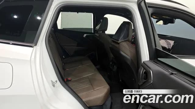 2025 BMW X3 (G45) xDrive 20 M Sport Sold VIN WBA41GP03S9077485 – trunk area 2025 BMW X3 (G45) xDrive 20 M Sport Sold VIN WBA41GP03S9077485 – trunk area