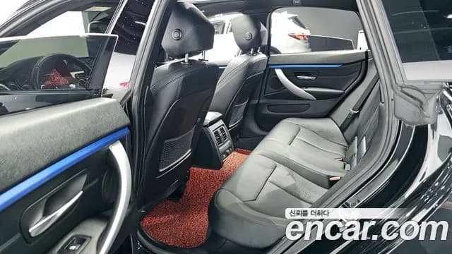 2017 BMW 4 Series (F32) 420i M Sport Gran coupe Sold VIN WBA4A1102HG326059 – exterior detail 2017 BMW 4 Series (F32) 420i M Sport Gran coupe Sold VIN WBA4A1102HG326059 – exterior detail