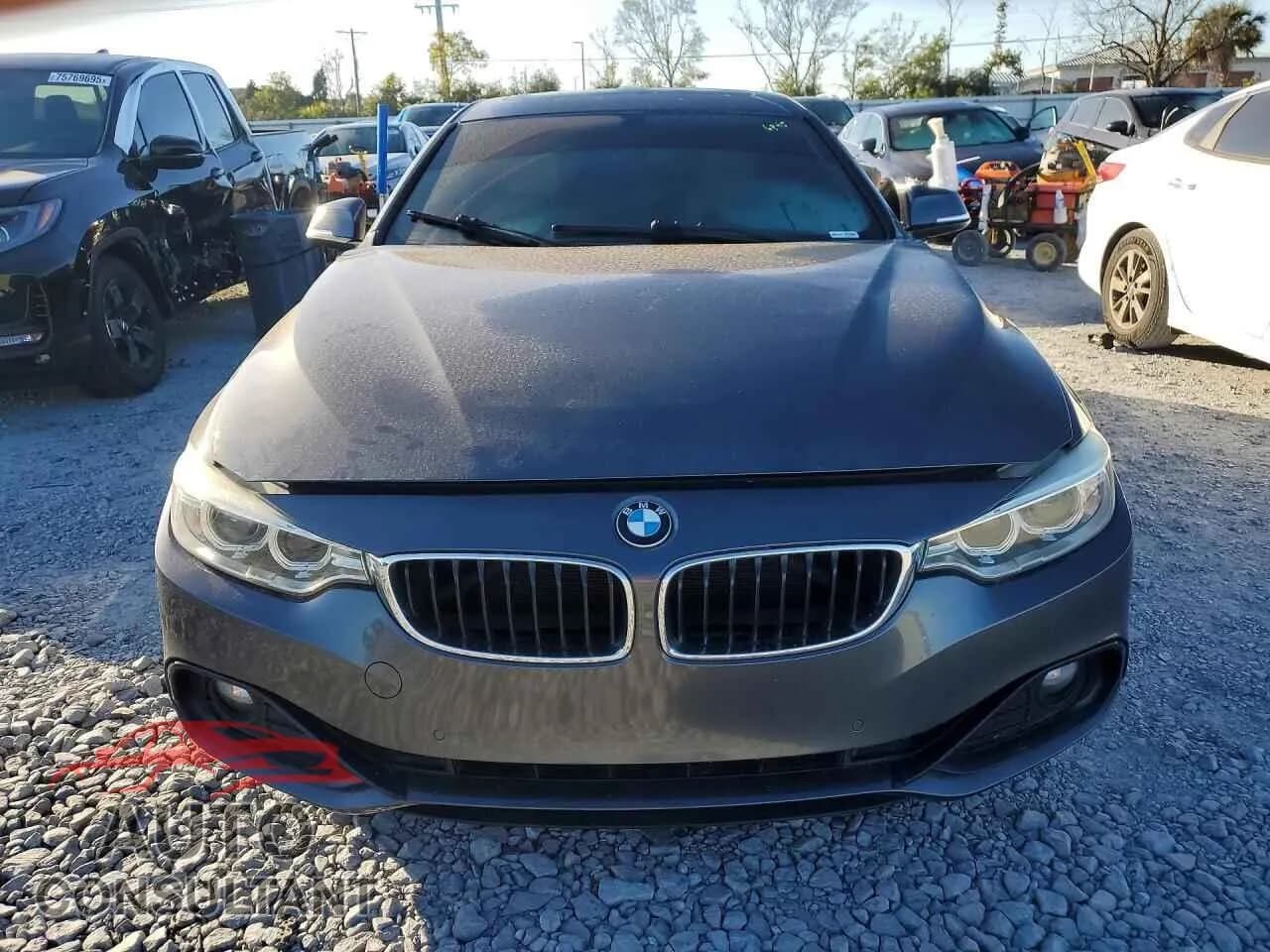 2017 BMW 4 SERIES Damaged VIN WBA4F7C30HG787644 – interior seats 2017 BMW 4 SERIES Damaged VIN WBA4F7C30HG787644 – interior seats
