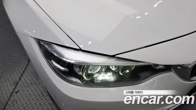 2018 BMW 4 Series (F32) 420i Luxury GranCoupe Sold VIN WBA4H3102JBM41819 – rear exterior 2018 BMW 4 Series (F32) 420i Luxury GranCoupe Sold VIN WBA4H3102JBM41819 – rear exterior
