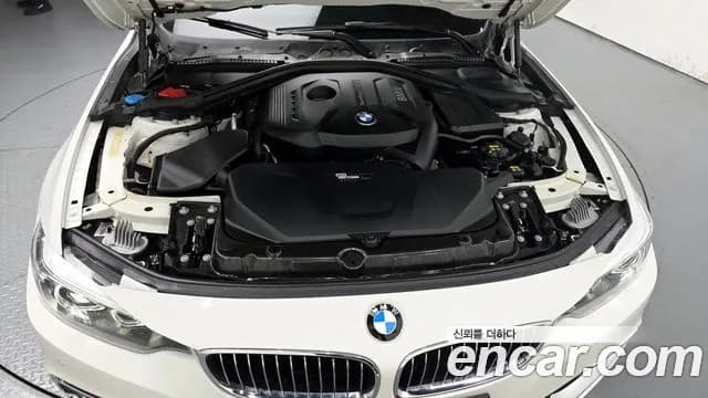 2018 BMW 4 Series (F32) 420i Luxury GranCoupe Sold VIN WBA4H3107JBM41895 – interior seats 2018 BMW 4 Series (F32) 420i Luxury GranCoupe Sold VIN WBA4H3107JBM41895 – interior seats