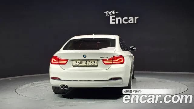 2018 BMW 4Series (F32) 420i Luxury GranCoupe Sold VIN WBA4H3109JBH09588 – interior seats 2018 BMW 4Series (F32) 420i Luxury GranCoupe Sold VIN WBA4H3109JBH09588 – interior seats