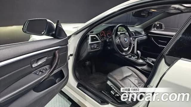 2018 BMW 4Series (F32) 420i Luxury GranCoupe Sold VIN WBA4H3109JBH09588 – photo 17 2018 BMW 4Series (F32) 420i Luxury GranCoupe Sold VIN WBA4H3109JBH09588 – photo 17