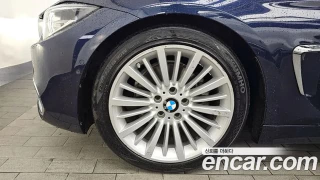 2021 BMW 4 Series (F32) 420d Luxury GranCoupe Sold VIN WBA4K3106MCF11647 – interior seats 2021 BMW 4 Series (F32) 420d Luxury GranCoupe Sold VIN WBA4K3106MCF11647 – interior seats
