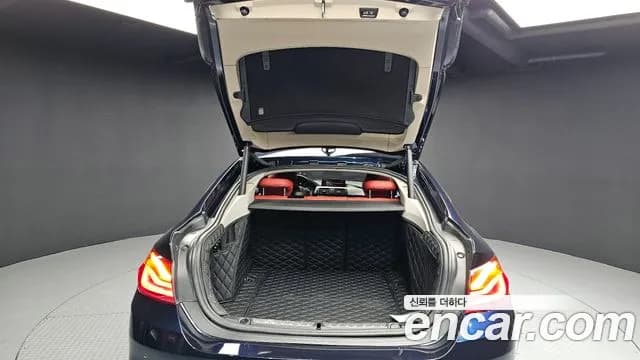 2018 BMW 4Series (F32) 420d xDrive Sport GranCoupe Sold VIN WBA4K510XJBH18149 – interior seats 2018 BMW 4Series (F32) 420d xDrive Sport GranCoupe Sold VIN WBA4K510XJBH18149 – interior seats