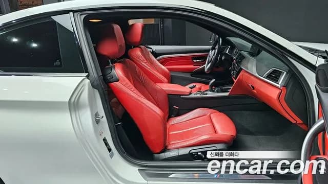 2018 BMW 4 Series (F32) 420i M Sport Coupe Sold VIN WBA4S3104JAA94049 – photo 19 2018 BMW 4 Series (F32) 420i M Sport Coupe Sold VIN WBA4S3104JAA94049 – photo 19