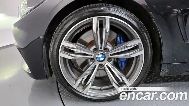 2018 BMW 4Series (F32) 430i M Sport Convertible Sold VIN WBA4Z1106JEF34684 – photo 16 2018 BMW 4Series (F32) 430i M Sport Convertible Sold VIN WBA4Z1106JEF34684 – photo 16