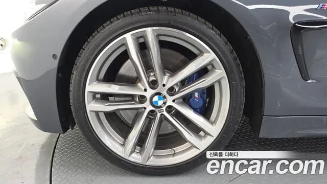 2020 BMW 4Series (F32) 430i M Sport Convertible Sold VIN WBA4Z1108L5R01312 – front exterior 2020 BMW 4Series (F32) 430i M Sport Convertible Sold VIN WBA4Z1108L5R01312 – front exterior