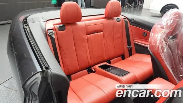 2018 BMW 4 Series (F32) 430i M Sport Convertible Sold VIN WBA4Z1109JEF34601 – photo 13 2018 BMW 4 Series (F32) 430i M Sport Convertible Sold VIN WBA4Z1109JEF34601 – photo 13