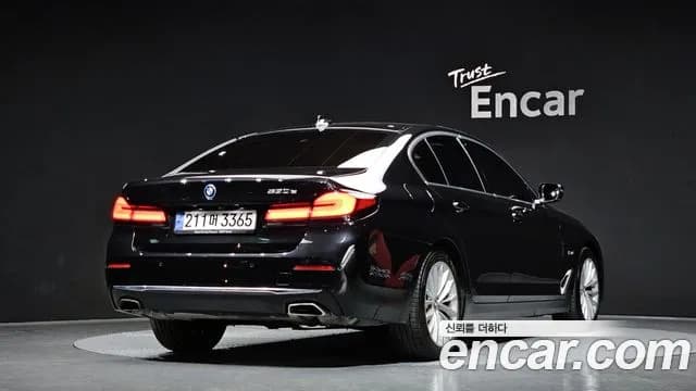 2022 BMW 5Series (G30) 530e Luxury Sold VIN WBA51AG00NCJ70652 – photo 18 2022 BMW 5Series (G30) 530e Luxury Sold VIN WBA51AG00NCJ70652 – photo 18