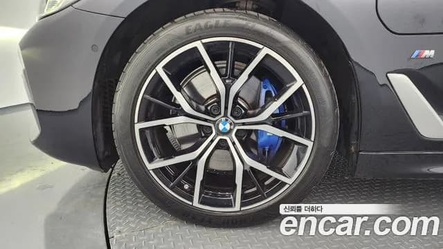 2021 BMW 5Series (G30) 530e M Sport Sold VIN WBA51AG01MCH57055 – photo 13 2021 BMW 5Series (G30) 530e M Sport Sold VIN WBA51AG01MCH57055 – photo 13