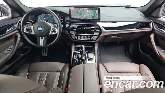 2022 BMW 5Series (G30) 530e M Sport Sold VIN WBA51AG02NCH93032 – trunk area 2022 BMW 5Series (G30) 530e M Sport Sold VIN WBA51AG02NCH93032 – trunk area
