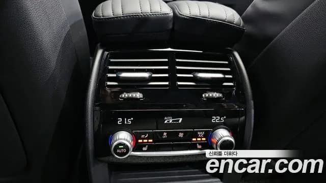 2021 BMW 5 Series (G30) 530e M Sport Sold VIN WBA51AG05MCH49363 – side profile 2021 BMW 5 Series (G30) 530e M Sport Sold VIN WBA51AG05MCH49363 – side profile
