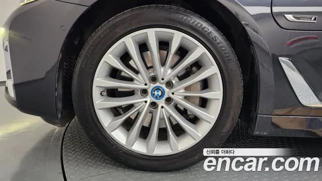 2022 BMW 5Series (G30) 530e Luxury Sold VIN WBA51AG05NCH88830 – photo 18 2022 BMW 5Series (G30) 530e Luxury Sold VIN WBA51AG05NCH88830 – photo 18