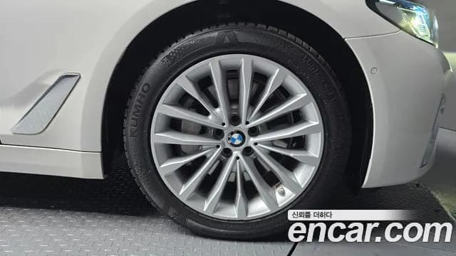 2021 BMW 5Series (G30) 530e Luxury Sold VIN WBA51AG06MCG90002 – photo 12 2021 BMW 5Series (G30) 530e Luxury Sold VIN WBA51AG06MCG90002 – photo 12