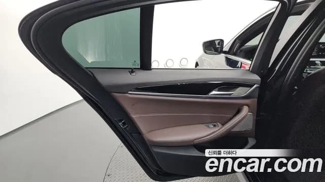 2021 BMW 5Series (G30) 530e M Sport Sold VIN WBA51AG06MCH33608 – photo 33 2021 BMW 5Series (G30) 530e M Sport Sold VIN WBA51AG06MCH33608 – photo 33