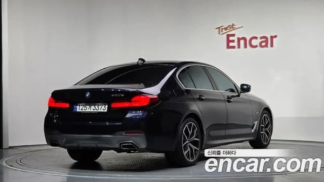 2023 BMW 5 Series (G30) 530e M Sport Sold VIN WBA51AG08PCL52814 – photo 19 2023 BMW 5 Series (G30) 530e M Sport Sold VIN WBA51AG08PCL52814 – photo 19